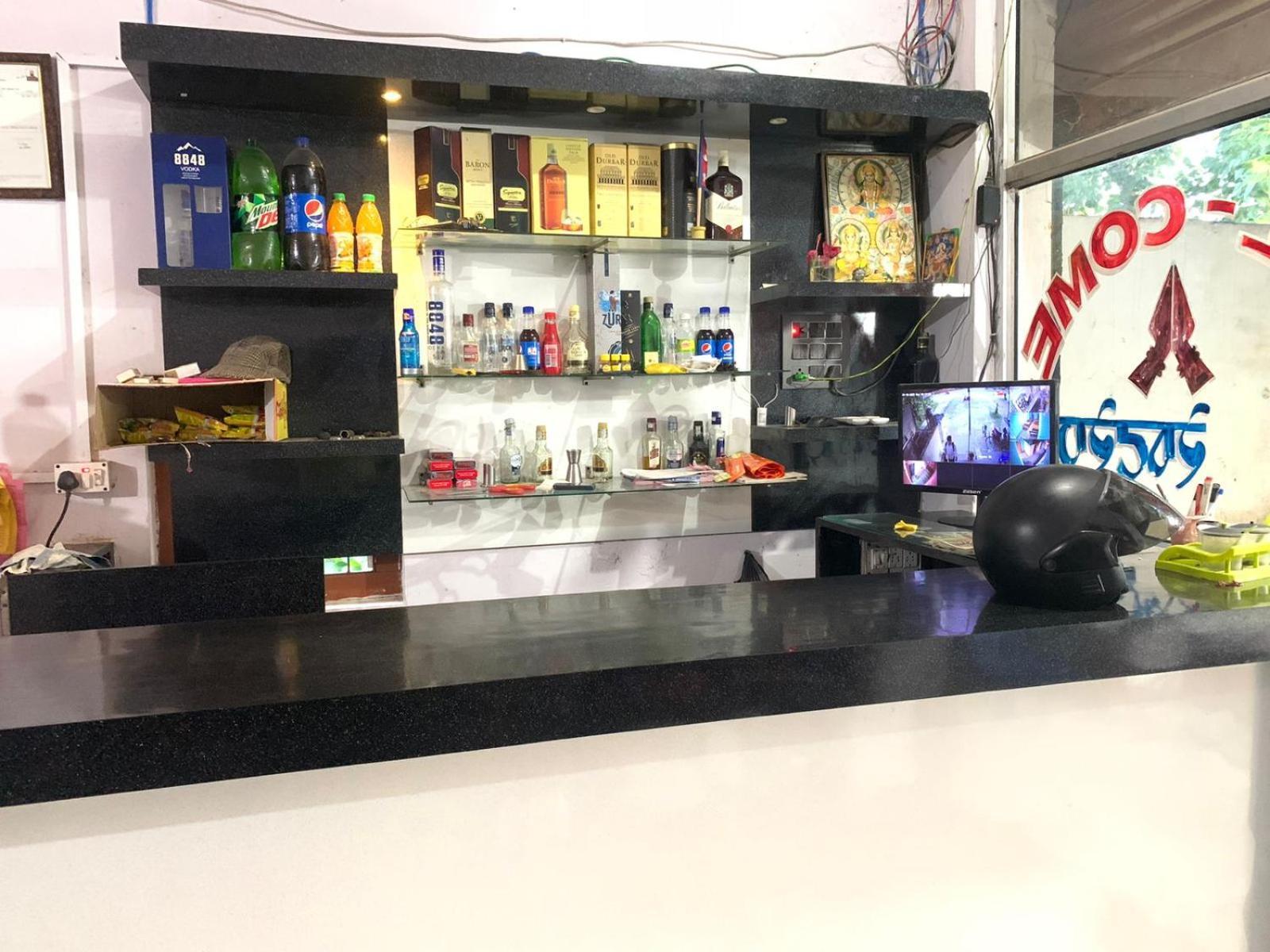 Subha Laxmi Hotel & Lodge Bahāsi エクステリア 写真